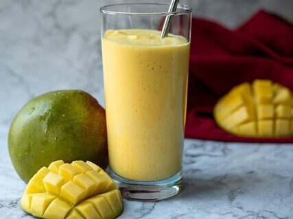 is mango shake good for health
